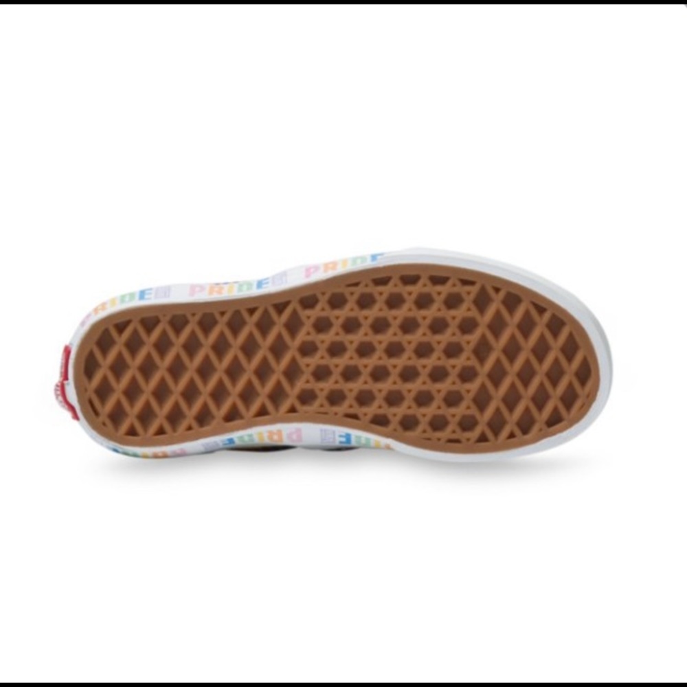 Vans LGBTQ Rainbow Slip Ons NEW
Women size: 8, Men size: 6.5 - Picture 4 of 4